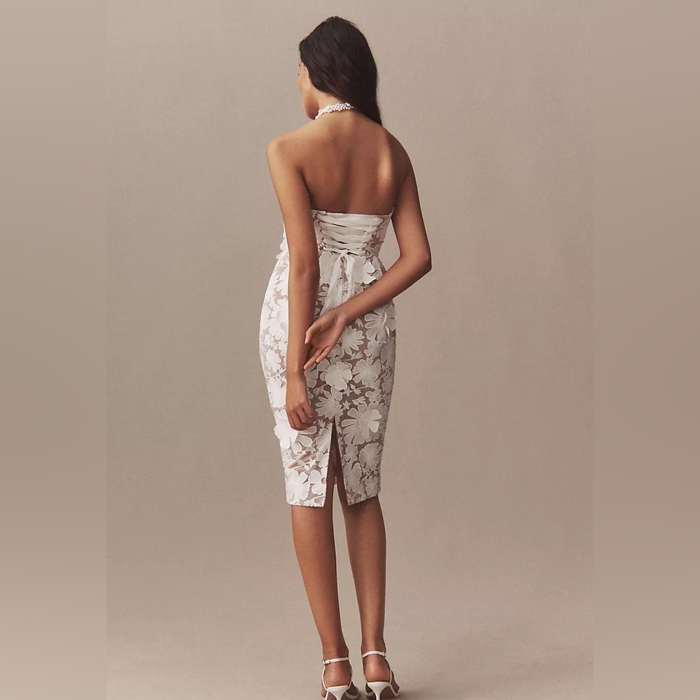HELSI Cecilia Floral Appliqué Strapless Midi Dress in White size XS Preloved